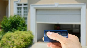 sửa khóa cửa cuốn