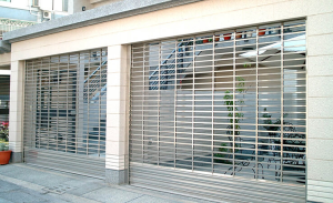 Cửa cuốn khớp thoáng Inox Austdoor